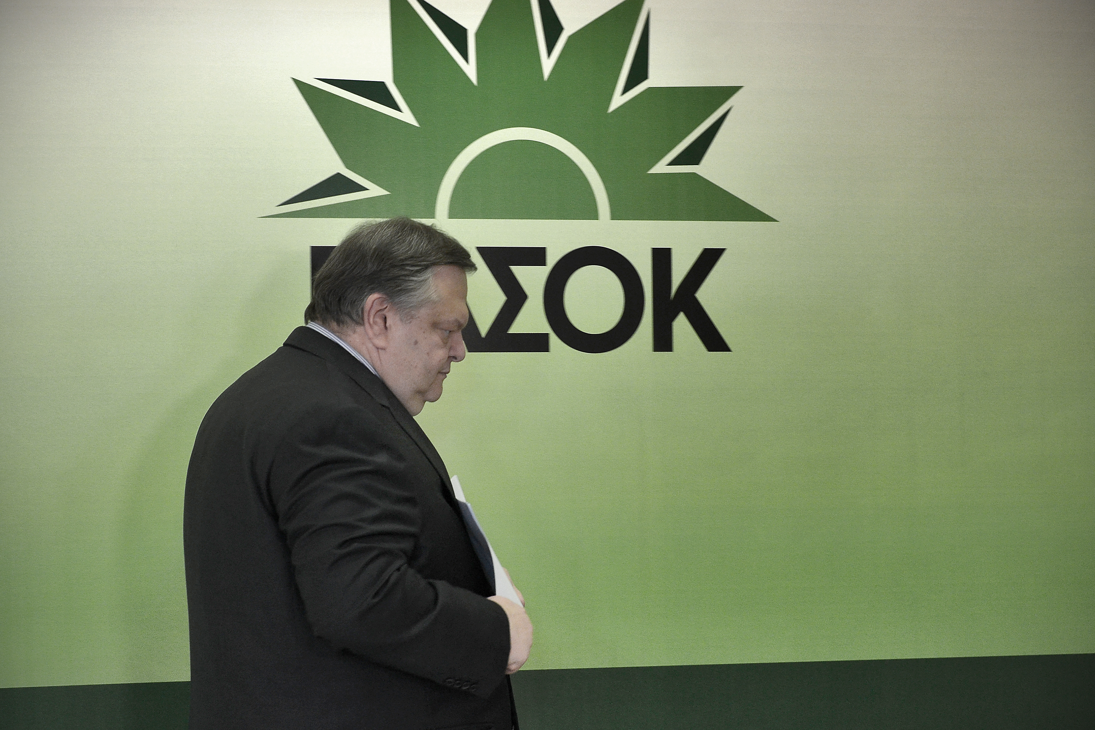 Νόμο κατά της ρατσιστική βίας άμεσα ζητεί το ΠΑΣΟΚ