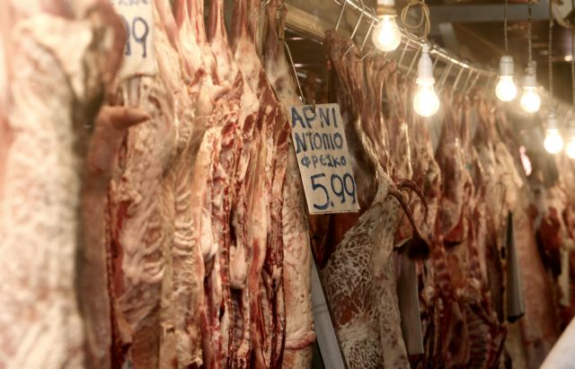 Κυρώσεις 231.000 ευρώ κατά τους ελέγχους στην πασχαλινή αγορά