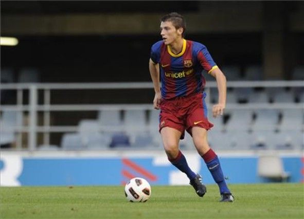 Πρόταση σε Σάντσεθ, στενή παρακολούθηση στον Ντος Σάντος