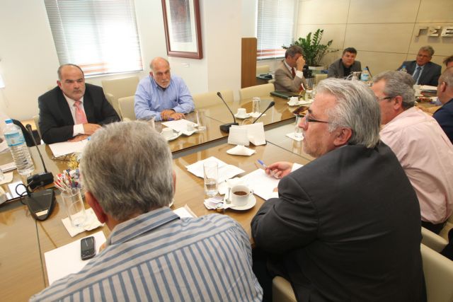 Συμφωνία για την Εθνική Συλλογική Σύμβαση ζητεί ο Γ.Βρούτσης