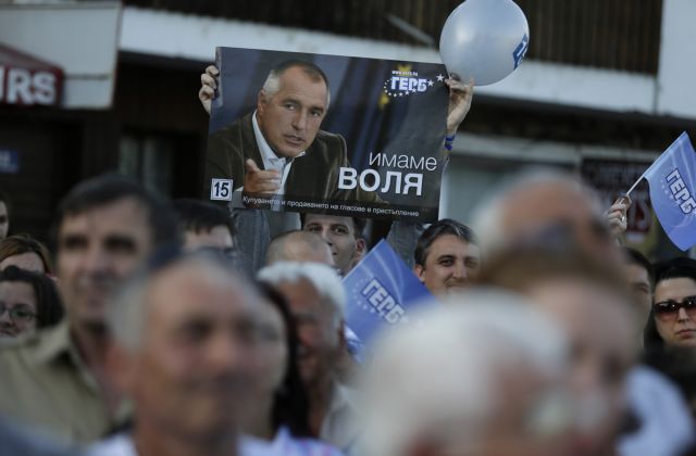 Με καταγγελίες για σκάνδαλα και νοθεία προσέρχεται στις κάλπες η Βουλγαρία