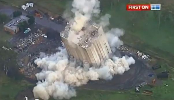 Όταν τα εκρηκτικά δεν αρκούν, ίσως χρειάζεται μία καλή σπρωξιά