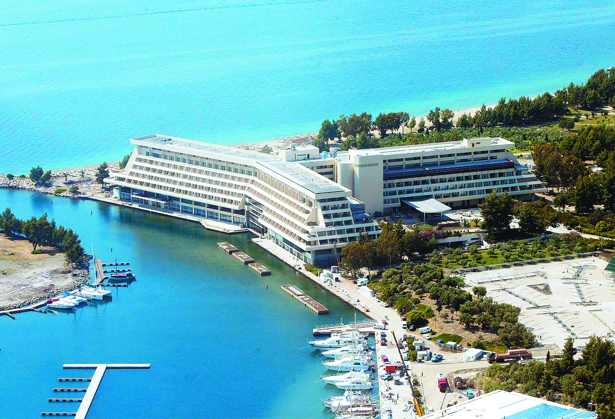 Ανακαλείται εκ νέου η οικοδομική άδεια για το Πόρτο Καρράς