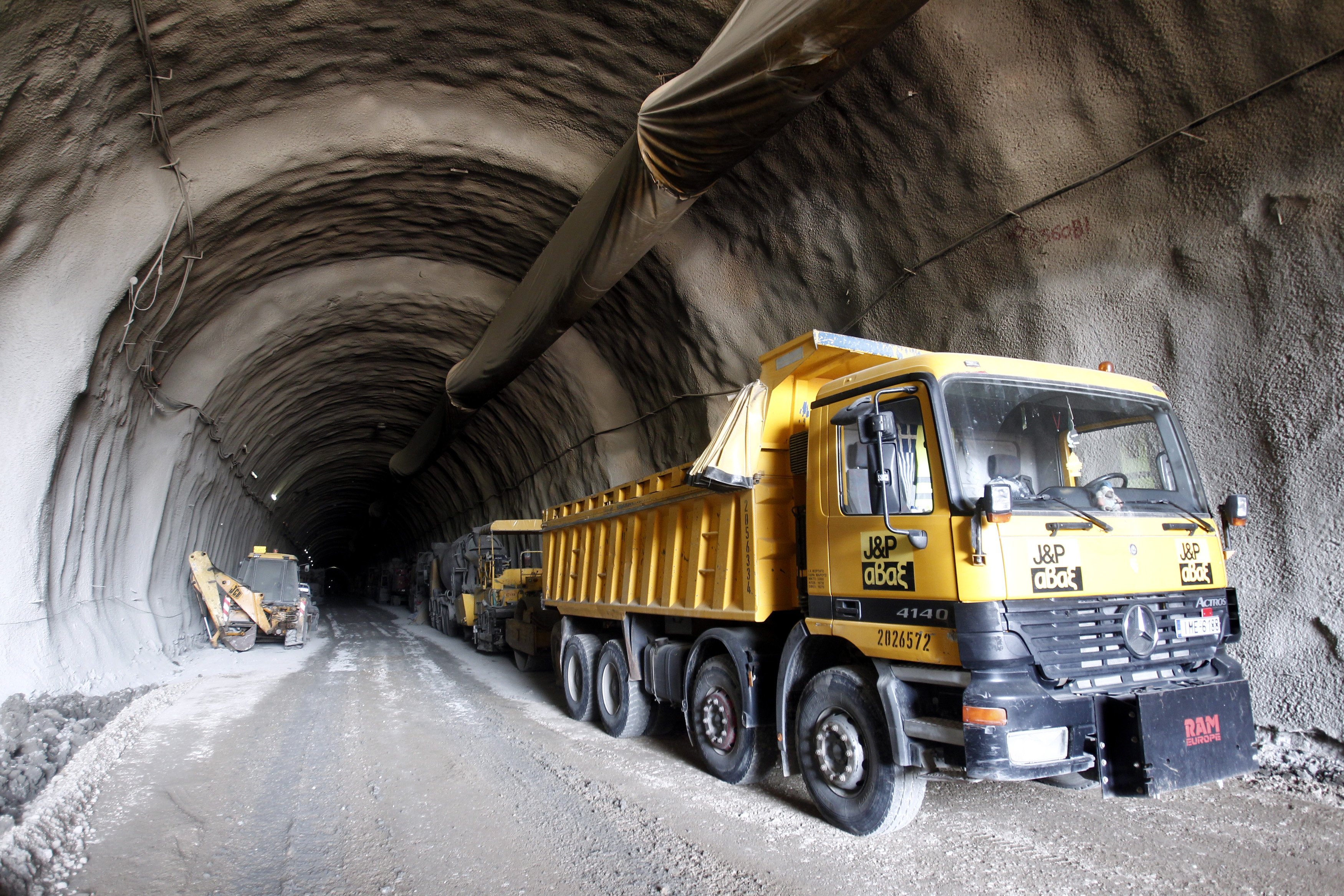 Ώς το Μάιο του 2015 θα ολοκληρωθούν τα έργα στις σήραγγες των Τεμπών