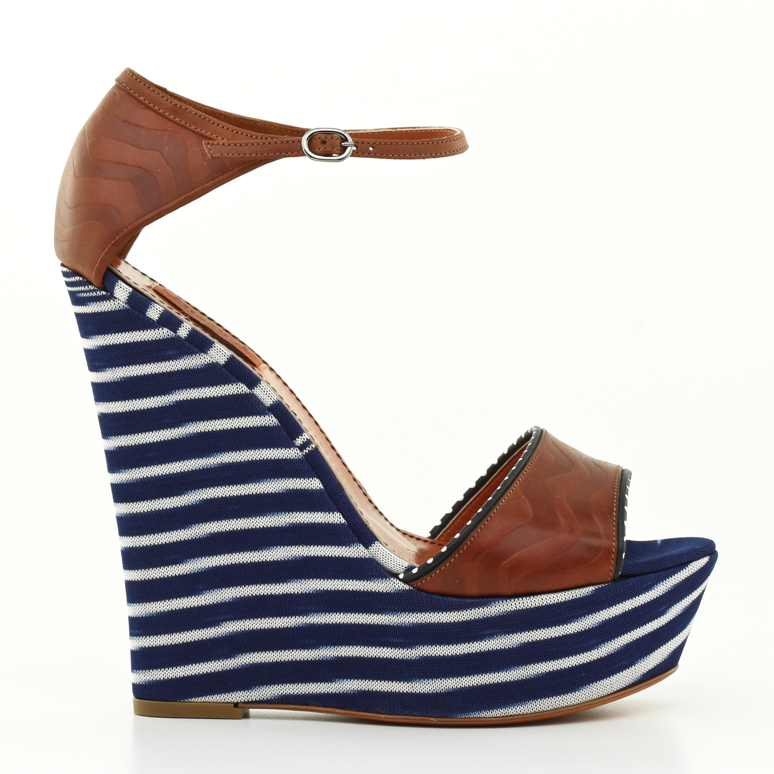 Πλατφόρμες: οι πιο ψηλές, πιο κομψές και πιο άνετες της αγοράς