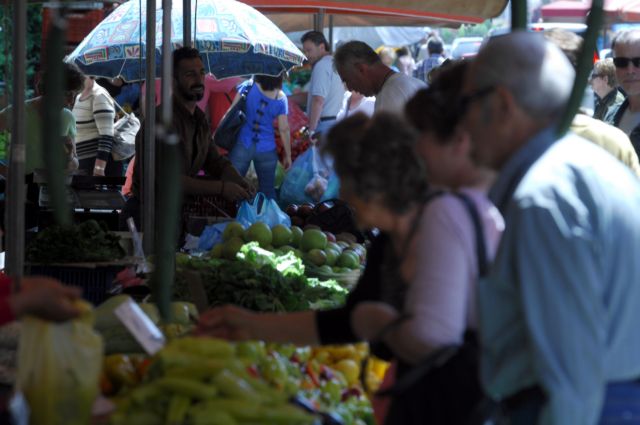 Απεργούν την Τετάρτη οι πωλητές λαϊκών αγορών