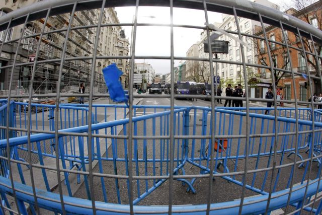 Συνεχίσθηκε η ύφεση στην Ευρωζώνη το πρώτο τρίμηνο του 2013