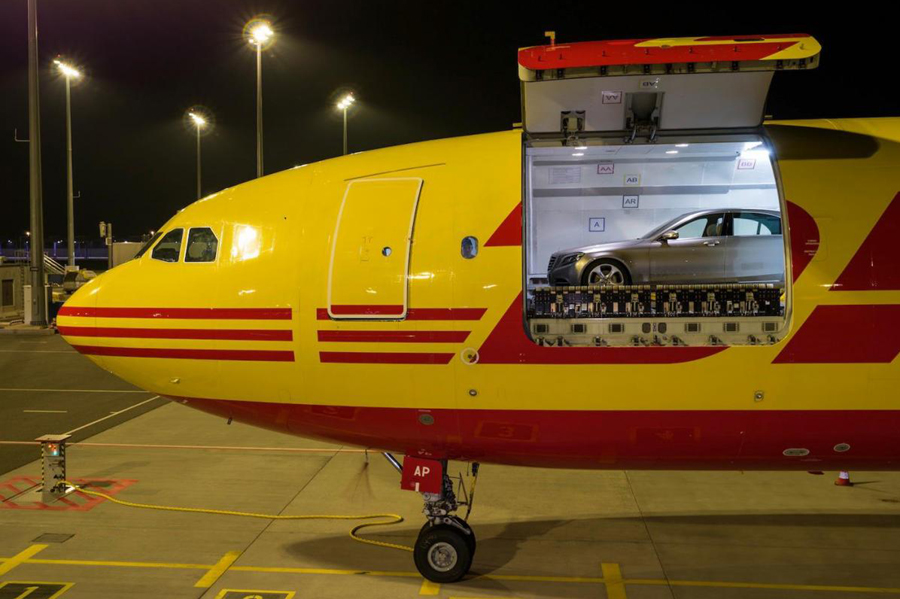 «Αεροπλανική» η παγκόσμια πρεμιέρα της Mercedes-Benz S-Class