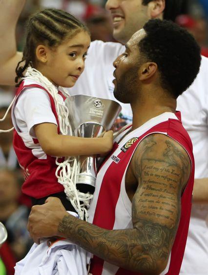 Με Λο ο Ολυμπιακός κόντρα στον Ηλυσιακό