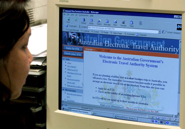 Καθυστερήσεις στην έκδοση βίζας με δικαίωμα εργασίας στην Αυστραλία