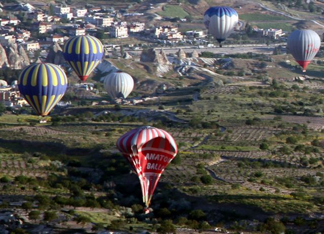 Δύο τουρίστες σκοτώθηκαν από συντριβή αερόστατου στην Τουρκία