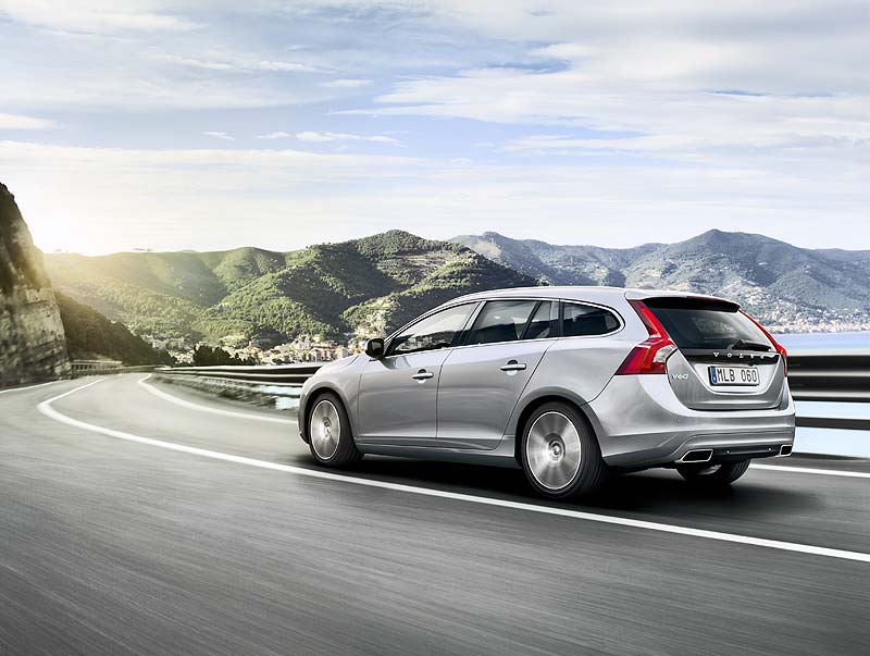 Volvo Summer 2013: Υπηρεσίες και αξεσουάρ σε προνομιακές τιμές