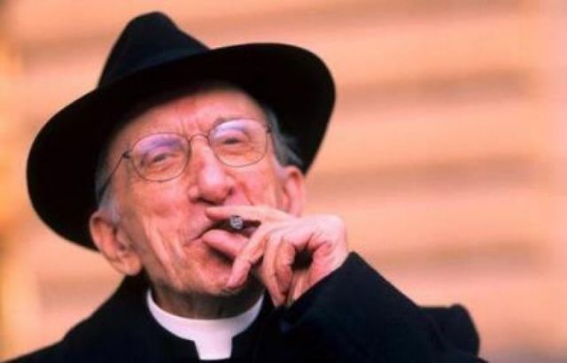 Αντίο στον παρτιζάνο ιερέα του Bella Ciao και των «τελευταίων» στην Ιταλία