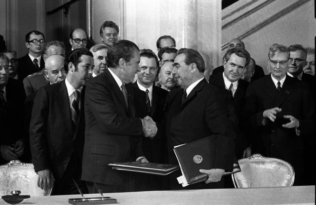 Οι Ρώσοι «ψηφίζουν» τον Λεονίντ Μπρέζνιεφ ως καλύτερο ηγέτη της χώρας