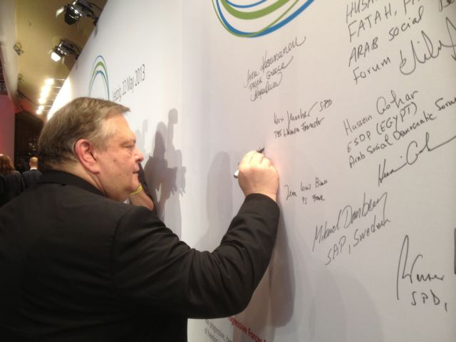 Εμείς συμμετέχουμε παντού, λέει ο Βενιζέλος για την «Προοδευτική Συμμαχία»