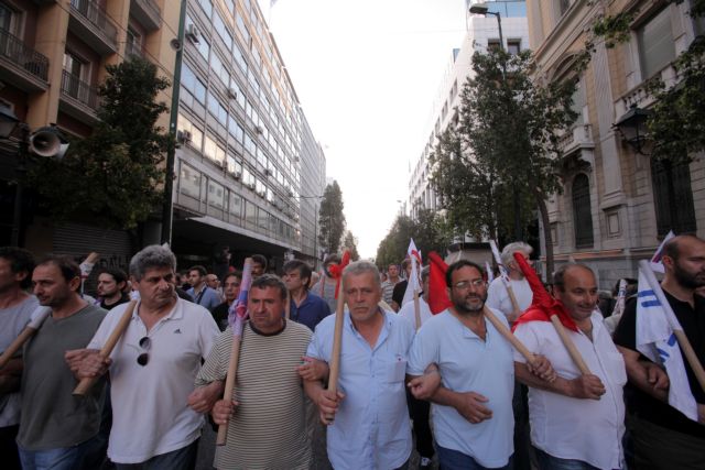 Συλλαλητήριο για τις συλλογικές συμβάσεις πραγματοποίησε το ΠΑΜΕ