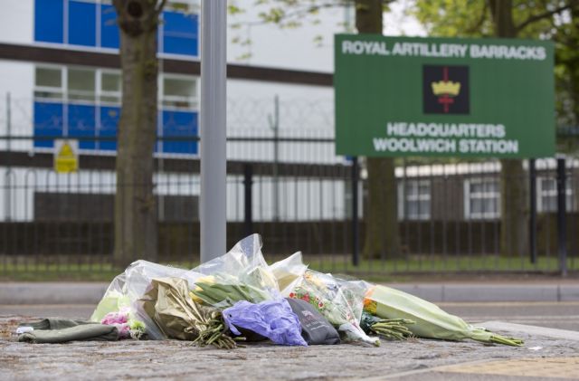 Ένταση εναντίον μουσουλμάνων στη Βρετανία μετά την επίθεση στο Γούλγουιτς