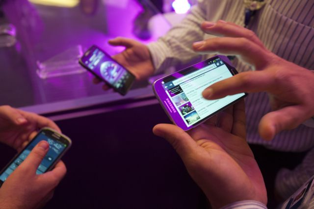 Tαχύτητες 4G σε 40+ περιοχές της Ελλάδας, ανακοινώνει η Cosmote