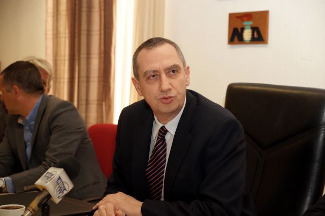 «Δεν θα ψηφίσουμε αντιρατσιστικό νομοσχέδιο» δηλώνει ο Γ.Μιχελάκης