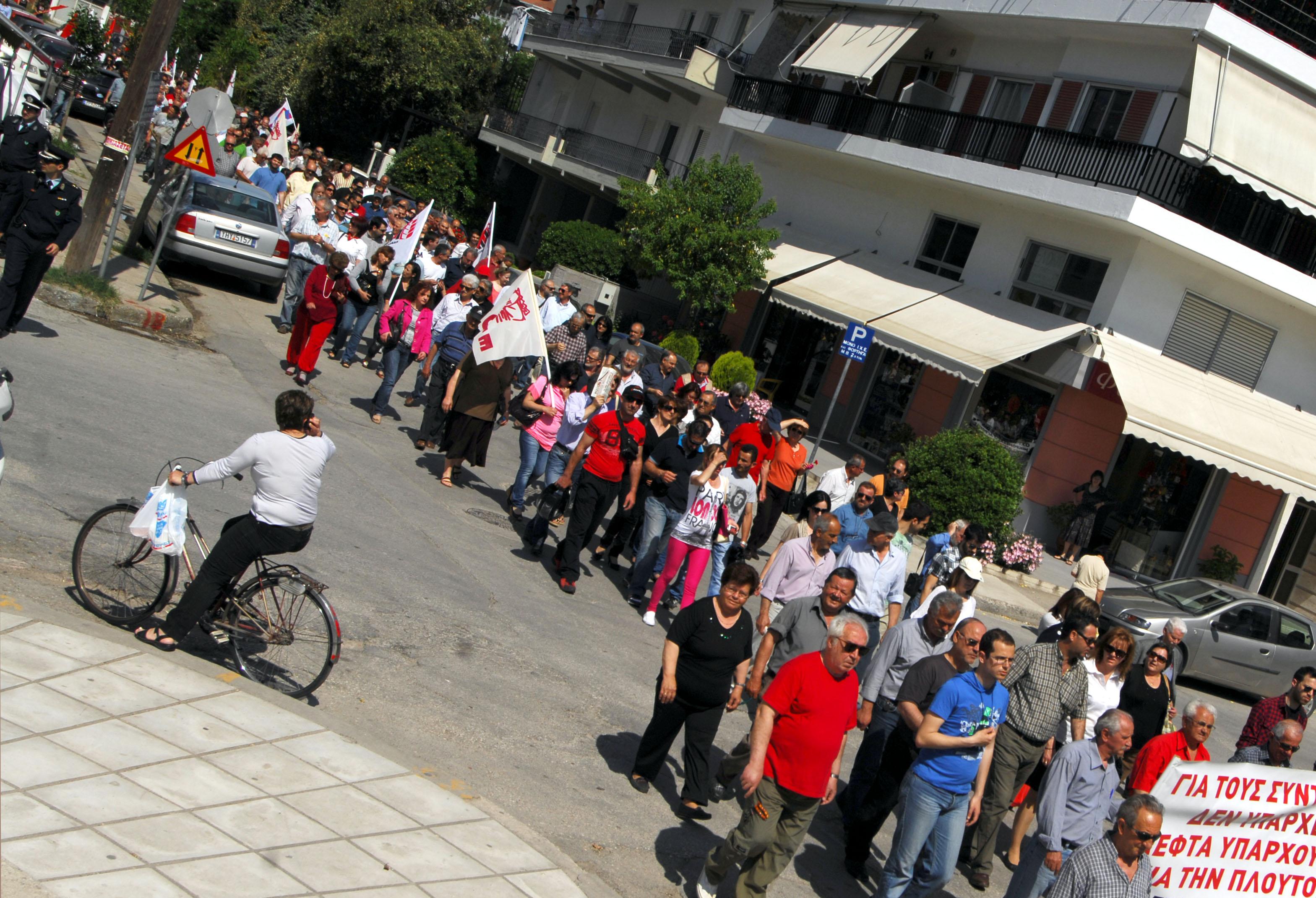 Συνάντηση Δένδια με ΓΣΕΕ και ΑΔΕΔΥ για τις μικρές διαδηλώσεις