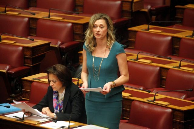 Είμαι αντίθετη στο αντιρατσιστικό νομοσχέδιο, δήλωσε η Ραχήλ Μακρή