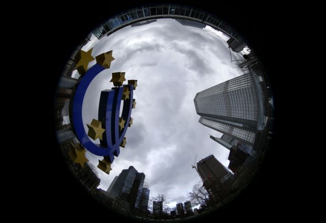 Υπαναχωρεί η ΕΕ στο θέμα του φόρου Τόμπιν, με δραστική μείωσή του