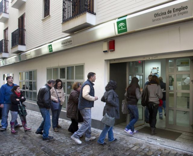 Νέο ρεκόρ για την ανεργία στην Ευρωζώνη, στο 12,2% τον Απρίλιο