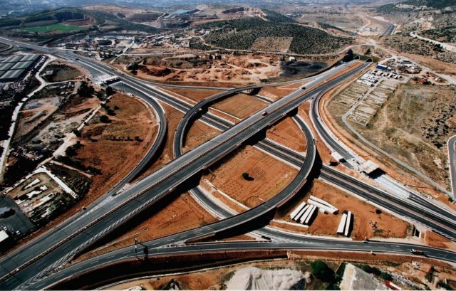 Μείωση εσόδων κατά 28 εκατ. ευρώ το 2012 για την Αττική Οδό
