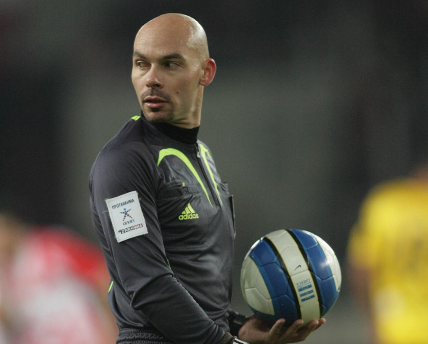 Κάκος στο Περιστέρι, Μάνταλος στα Ιωάννινα στην τελευταία «στροφή»