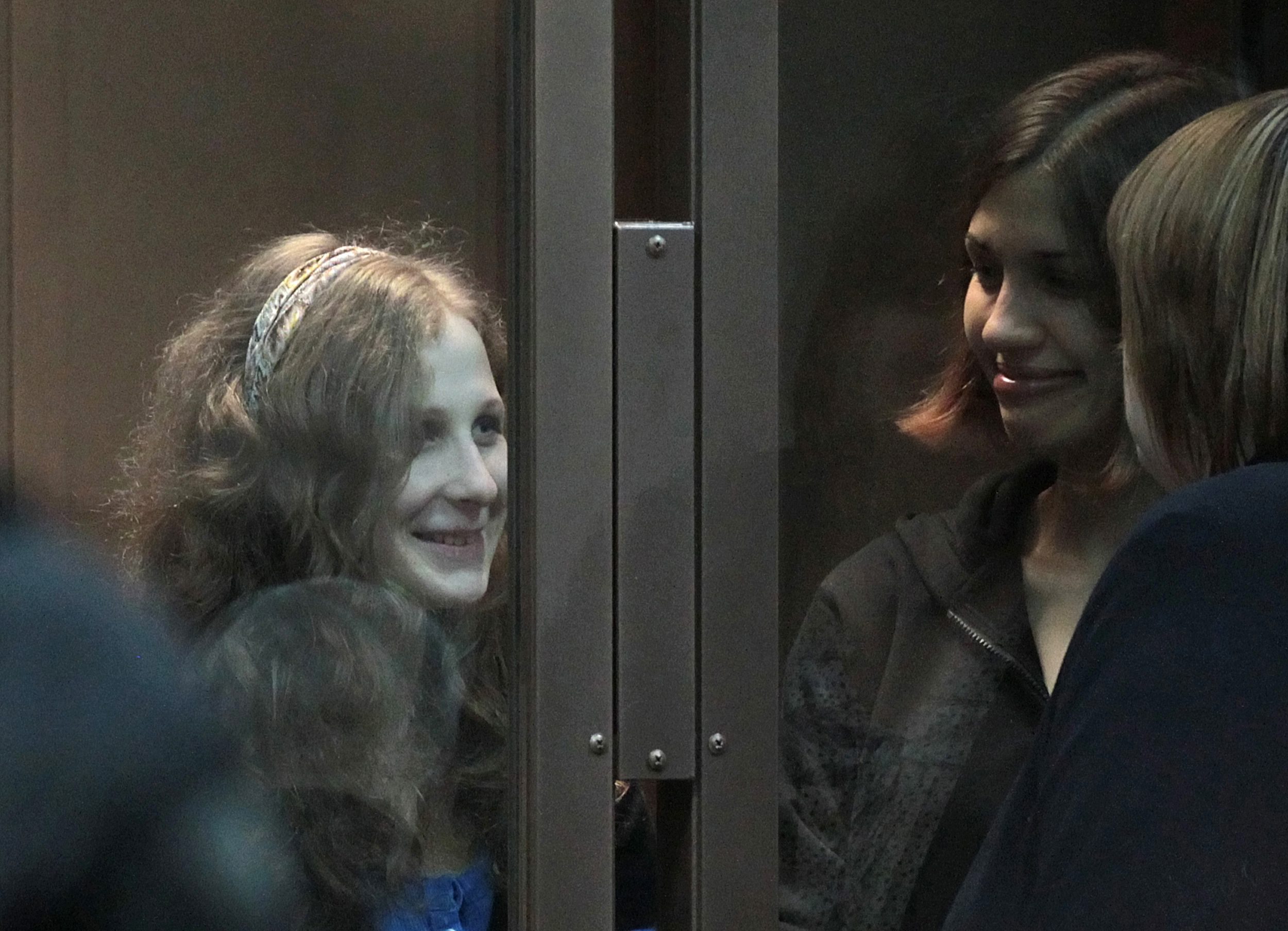 Σταμάτησε την απεργία πείνας η τραγουδίστρια των Pussy Riot