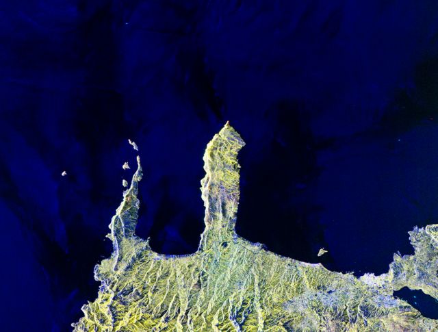 Μια δορυφορική ματιά στα ακατοίκητα νησάκια των Χανίων
