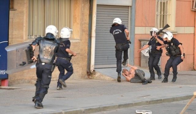 Πάνω από 900 συλλήψεις, δεκάδες οι τραυματίες στις τουρκικές διαδηλώσεις
