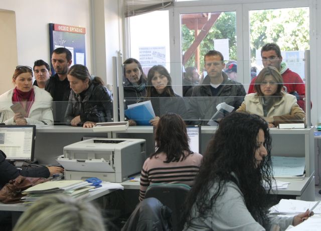 Θετικό ισοζύγιο στην απασχόληση το Μάιο με 55.000 νέες θέσεις εργασίας