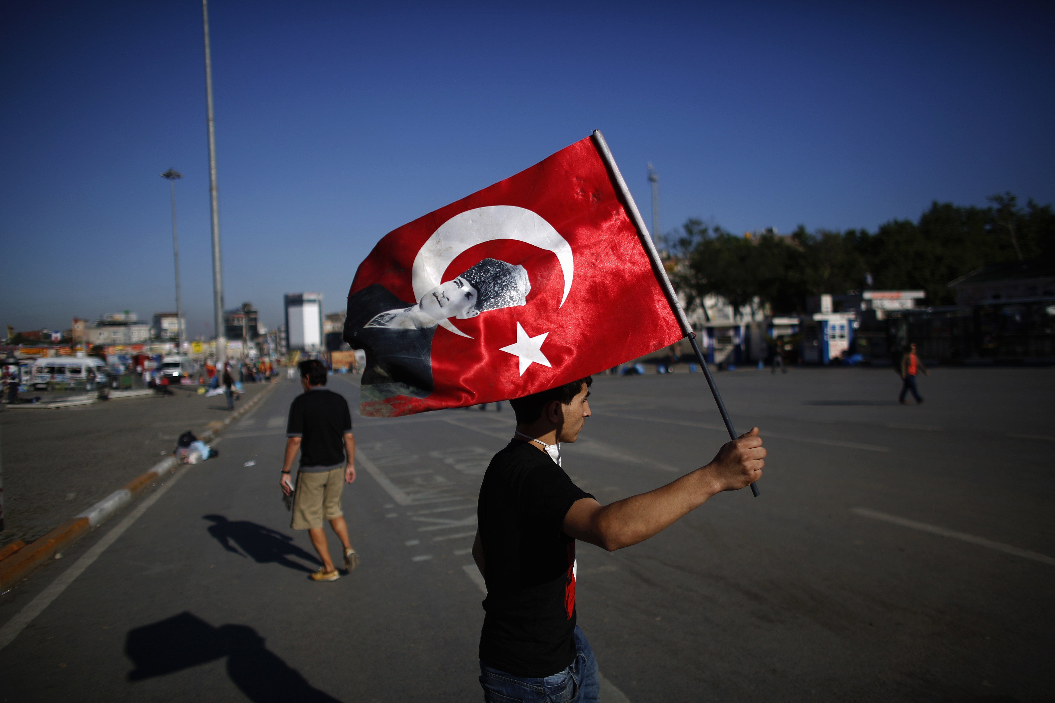 Έκκληση για ηρεμία απευθύνει ο Ερντογάν πριν αναχωρήσει για τις χώρες του Μαγκρέμπ