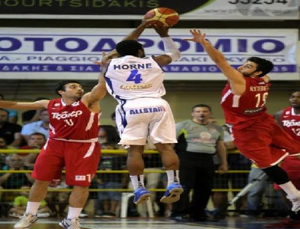 Ο Ολυμπιακός έριξε «μπαλοθιά» στο Ρέθυμνο και πέρασε στους τελικούς