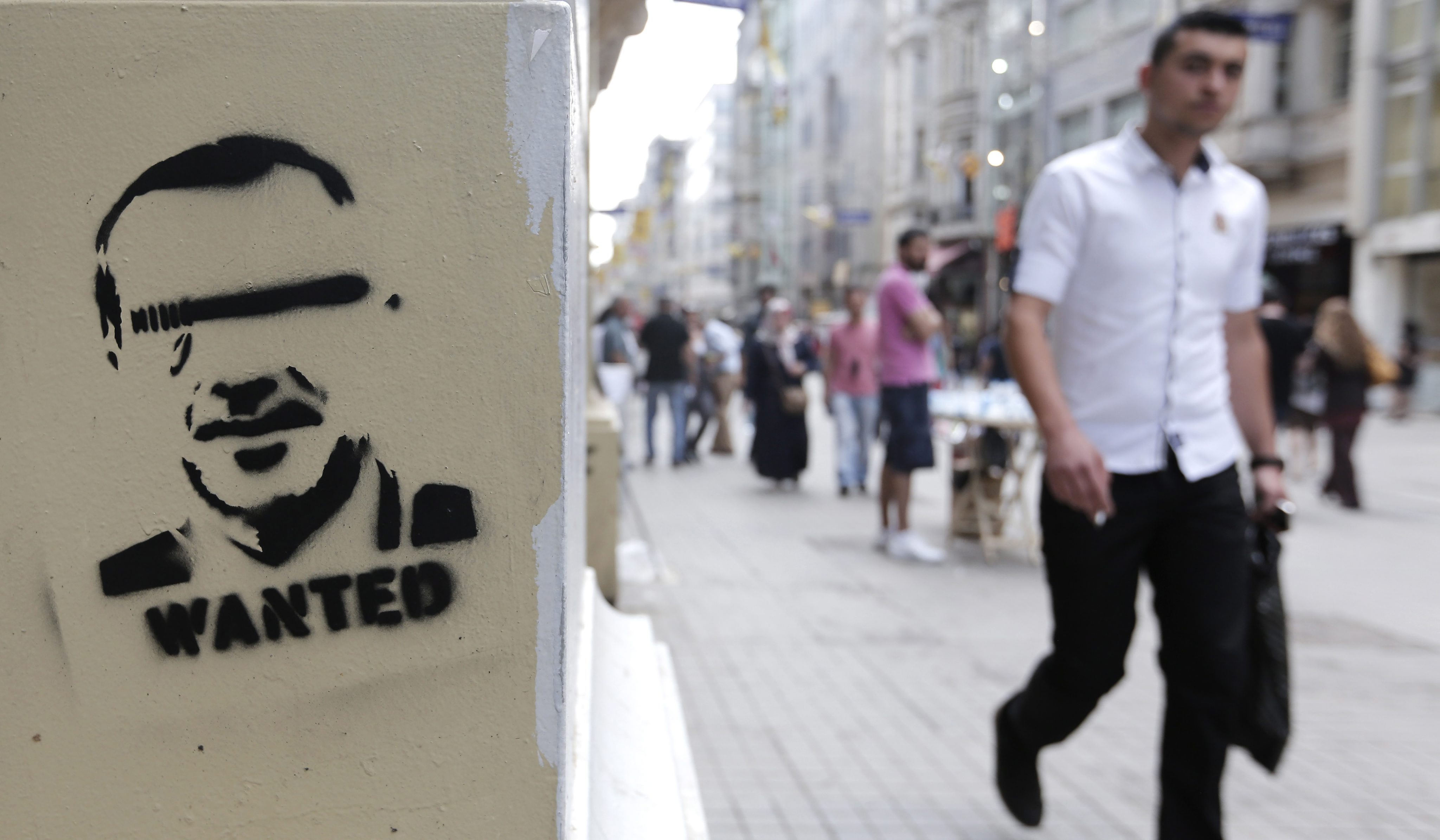 Δικαιολογεί τη βία κατά των «ταραξιών της Ταξίμ» το δεξί χέρι του Ερντογάν