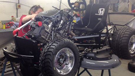 Η ταχύτερη μηχανή του γκαζόν θα πιάνει τα 200