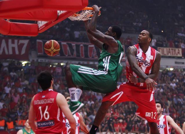 Ο Παναθηναϊκός «έσπασε» το ΣΕΦ και ο Ολυμπιακός τα… καλάθια