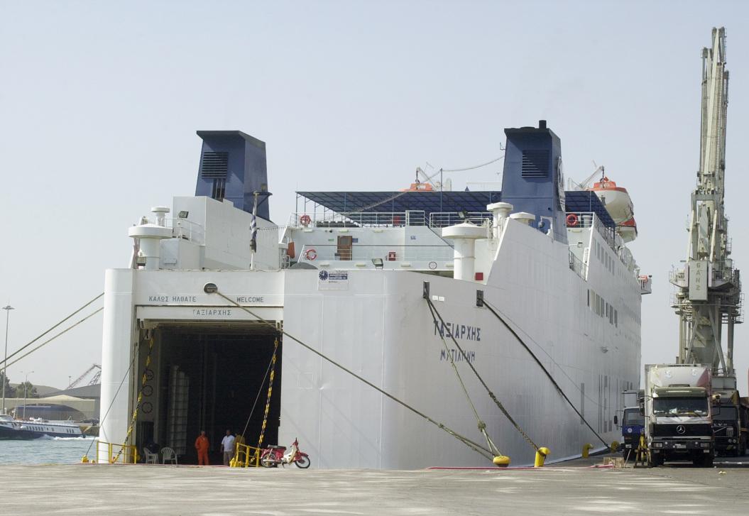 Με μια μέρα καθυστέρηση αναχωρεί ο «Ταξιάρχης» λόγω μηχανικής βλάβης