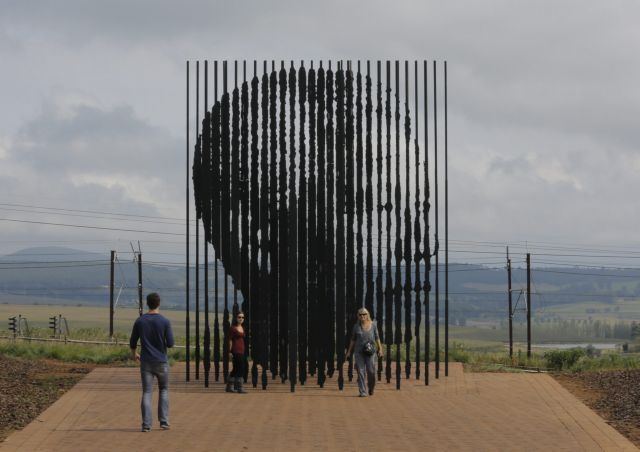 Νέλσον Μαντέλα, άσβεστο φως στον αγώνα για την Ισότητα