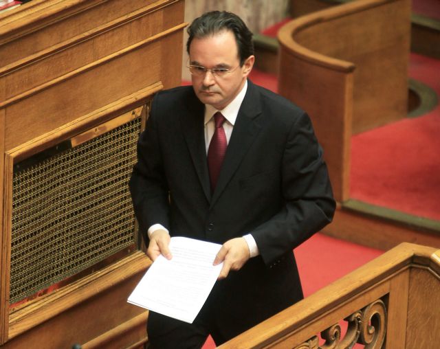 Στη Βουλή το πόρισμα του ΣΔΟΕ για τους συγγενείς του Παπακωνσταντίνου