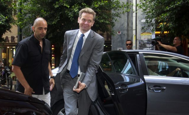 «Πιλοτική» μείωση του ΦΠΑ στην εστίαση πρότεινε η κυβέρνηση στην τρόικα