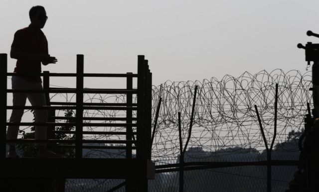 Σε κυβερνητικού επιπέδου συνομιλίες συμφώνησαν Βόρειος και Νότιος Κορέα