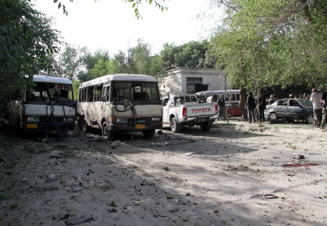 Πολύνεκρη επίθεση αυτοκτονίας έξω από το Ανώτατο Δικαστήριο του Αφγανιστάν