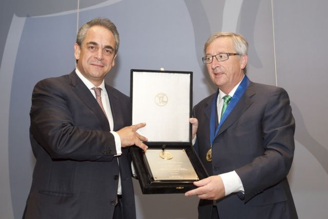 Ελλάδα με υγιή δημοσιονομικά εντός διετίας «βλέπει» ο Γιούνκερ