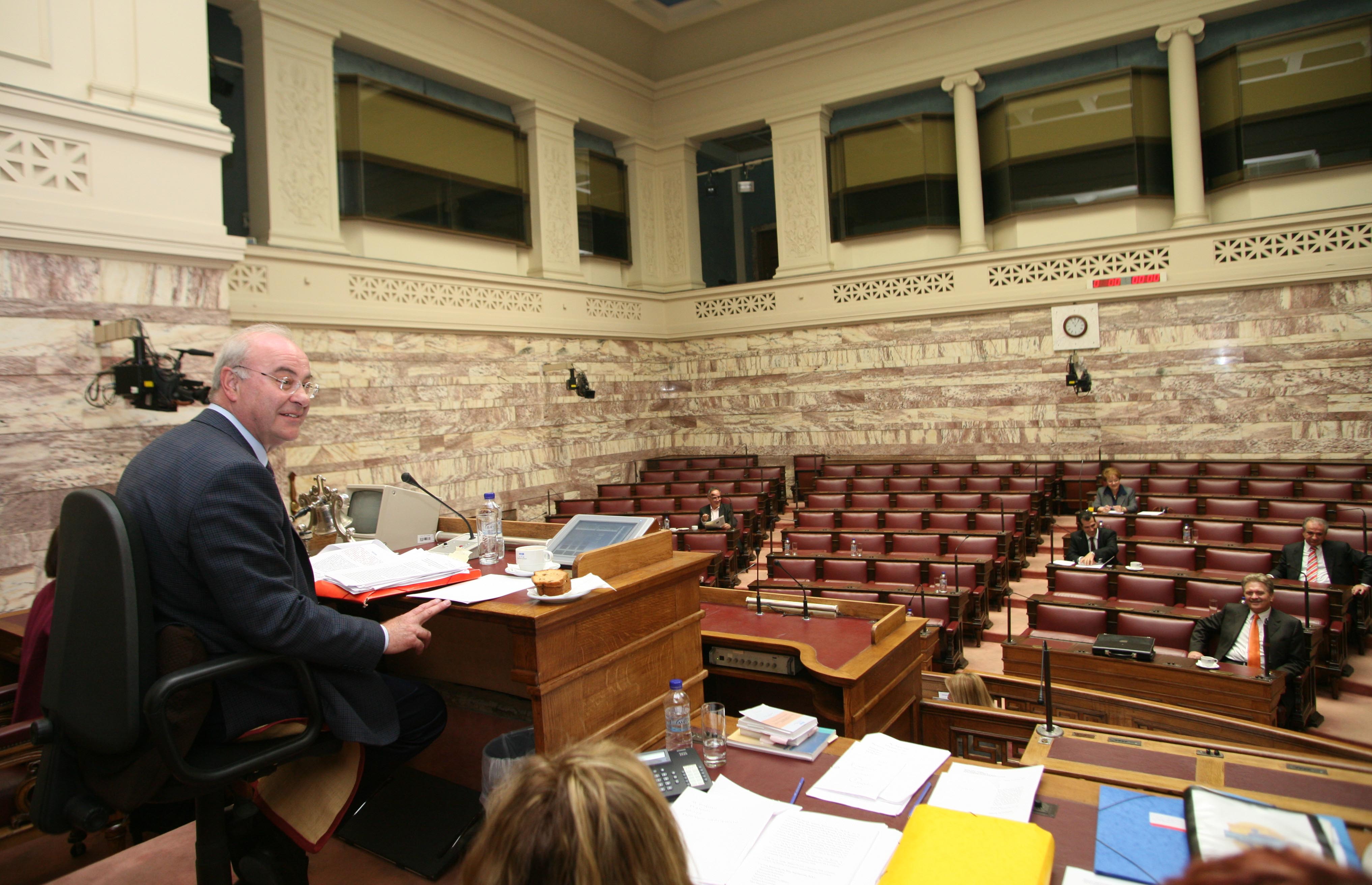 Φραστικό επεισόδιο μεταξύ Λ.Κανέλλη και βουλευτή της Χρυσής Αυγής