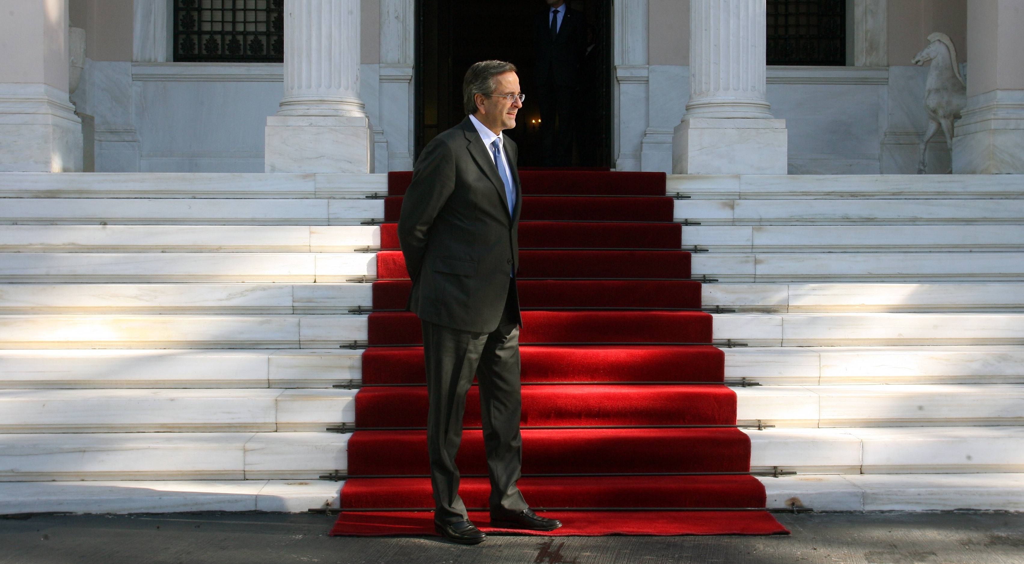 Προς ρήξη τα κόμματα της συγκυβέρνησης για το λουκέτο στην ΕΡΤ