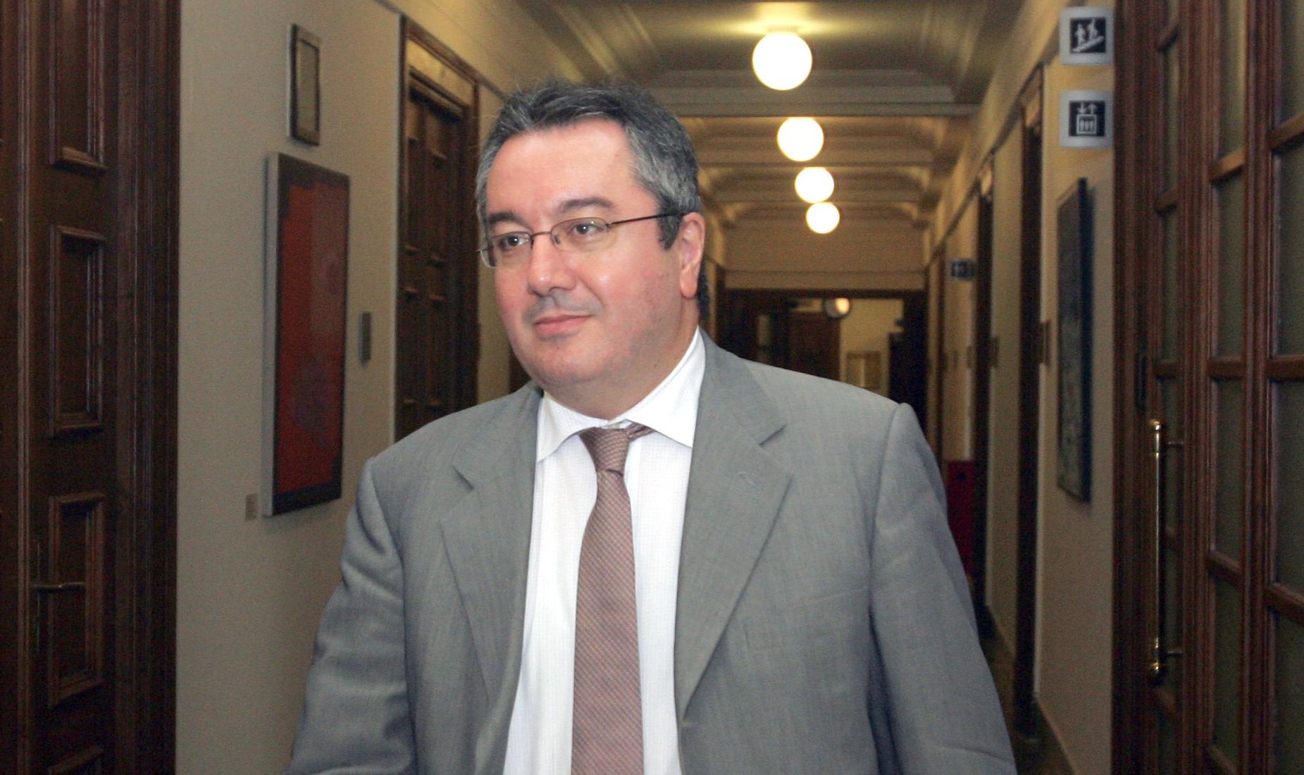 Η ΕΡΤ πρέπει να ανοίξει και πάλι με μεταβατικό ΔΣ, προτείνει ο Η.Μόσιαλος