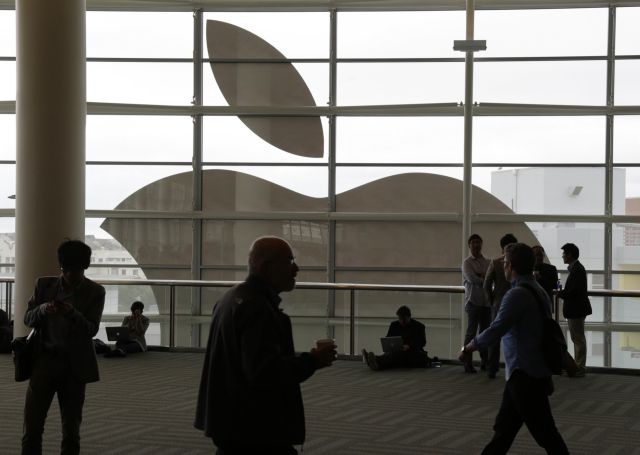 Δεδομένα για χιλιάδες χρήστες ζητούσαν από την Apple οι αμερικανικές αρχές