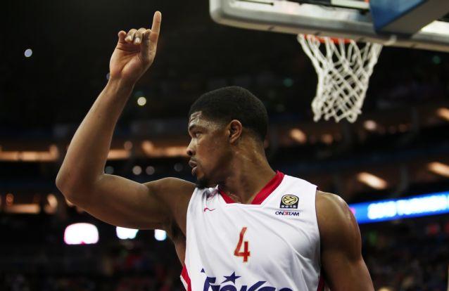 Ο Ολυμπιακός προσφέρει 900.000 ευρώ στον Κάιλ Χάινς